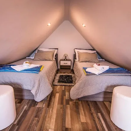 Lemic ポストイナ