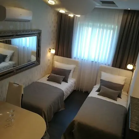 ゲストハウス Lemic 3*