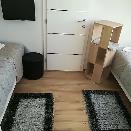 Hiša za goste Lemic 3*