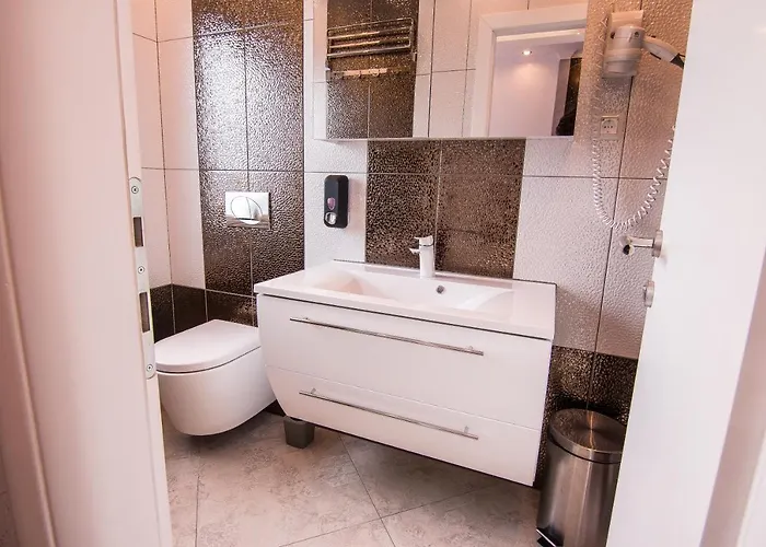 Lemic Guest house 3*